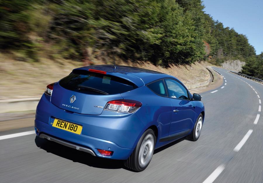  Renault Megane GT 2010 года  (фото 2 из 16)